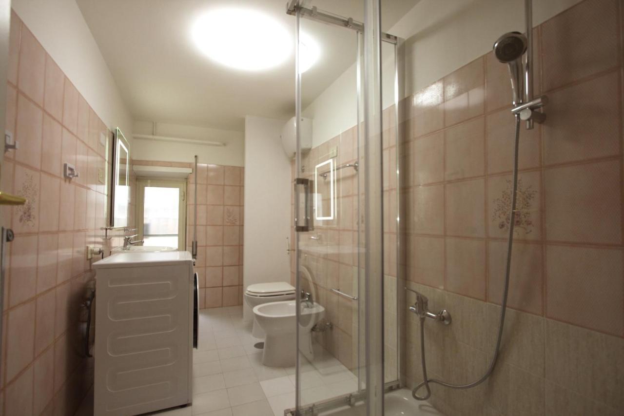 דירות רומא Vascello Holiday House מראה חיצוני תמונה